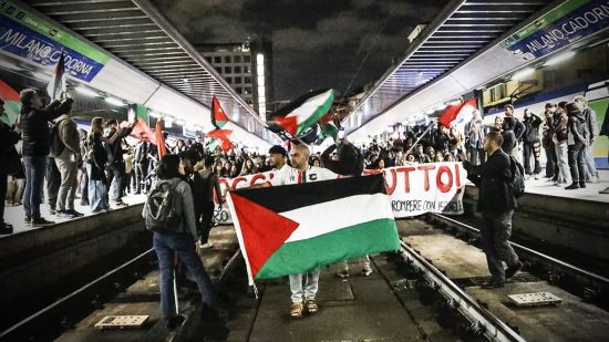 Block everything for Palestine! Block everything for Palestine!